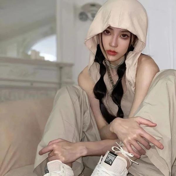 轻拍翻转小魔女